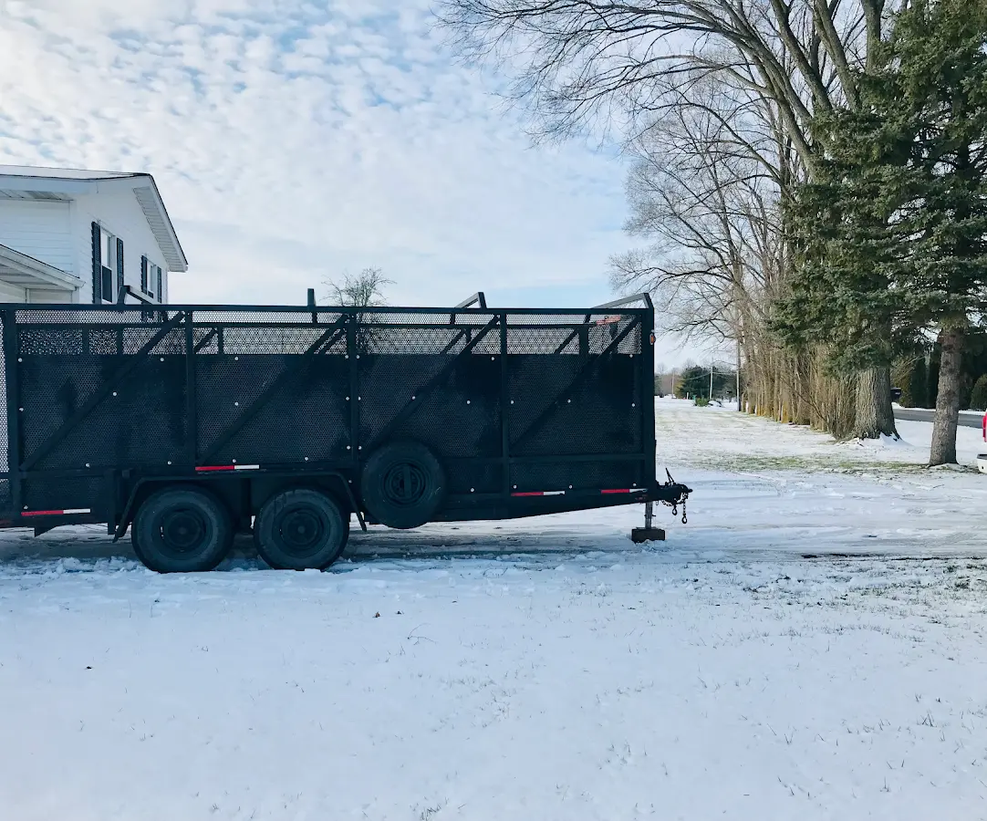 2 Yard Dumpster Rental in Roseville, MI